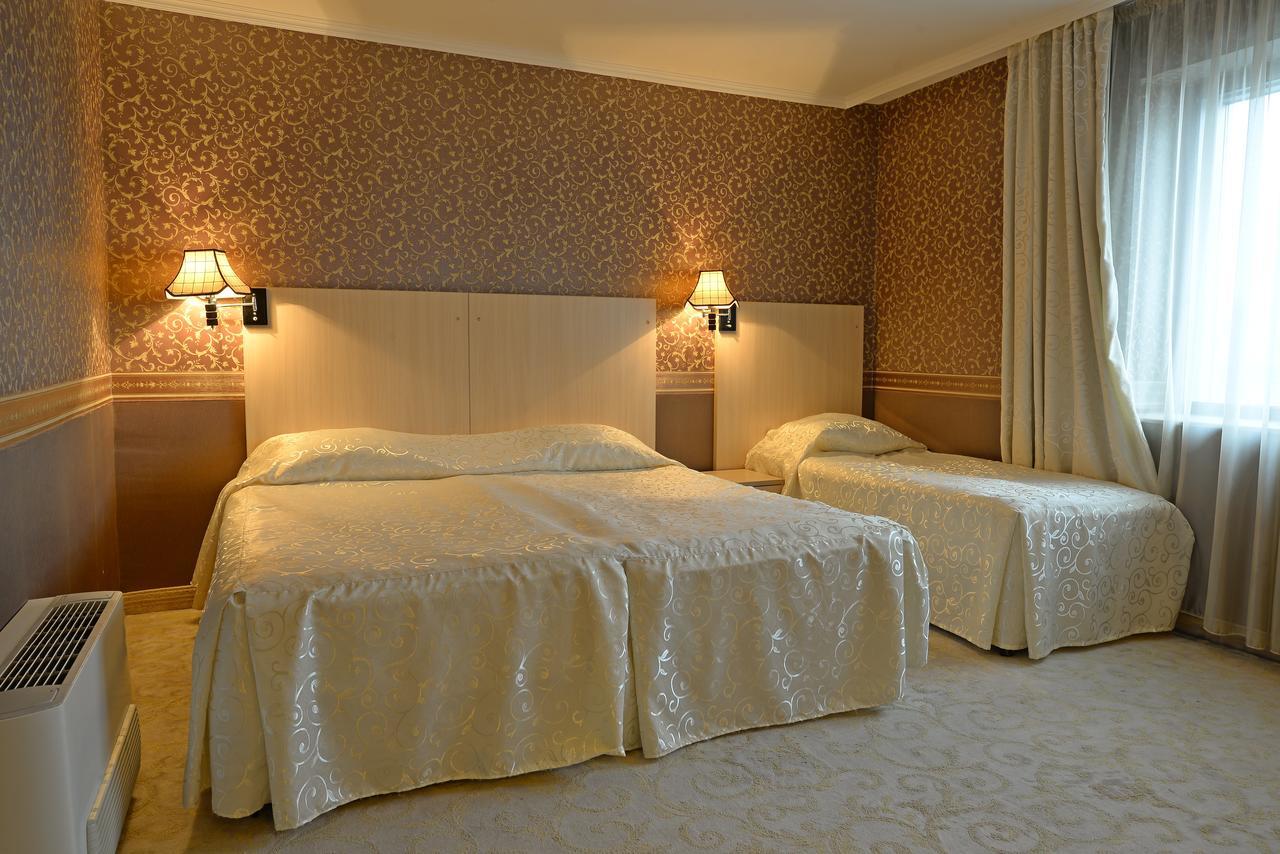 Merian Palace 4*